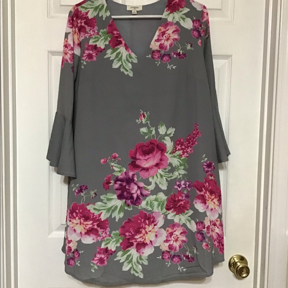 Flowy Gray Floral Shift Dress by Umgee